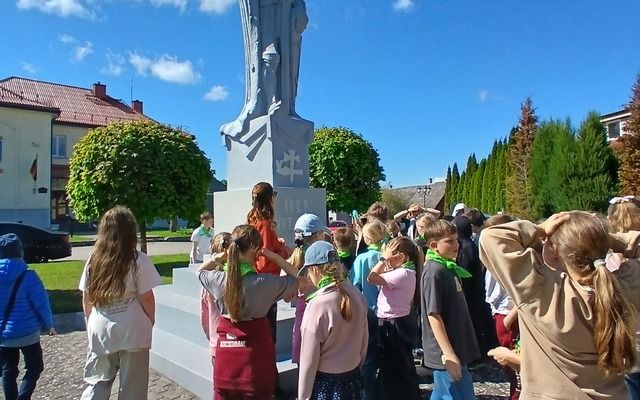 3b ir 4d klasių mokiniai keliavo Panemunio keliu