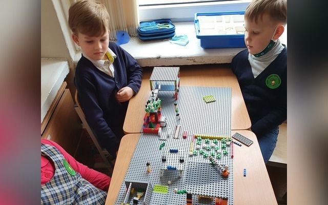 1b kl. kūrybinė pamoka su lego