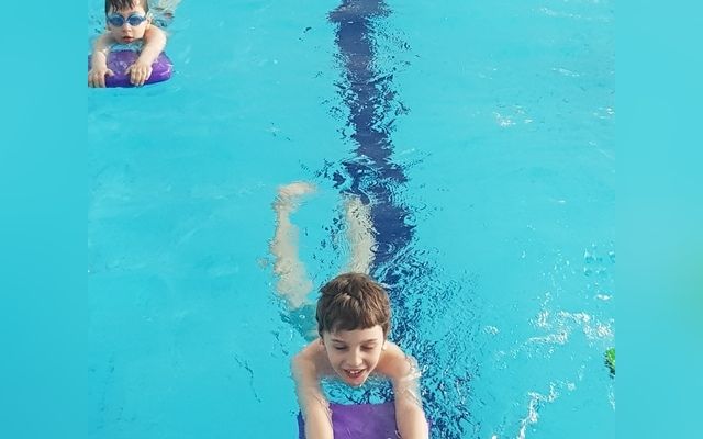 Antrokai grįžo į baseiną!