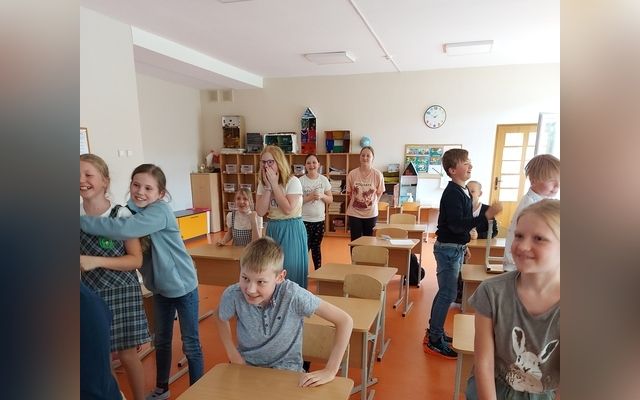 4 kl. anglų kalbos ir informacinių technologijų integruotas renginys „Window on the World“