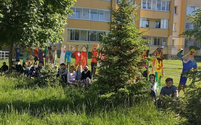Ketvirtokai pradeda atsisveikinimo ritualus su mokykla