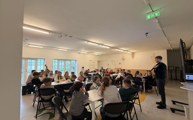 3 b ir 4 d klasių mokiniai lankėsi LR Seime