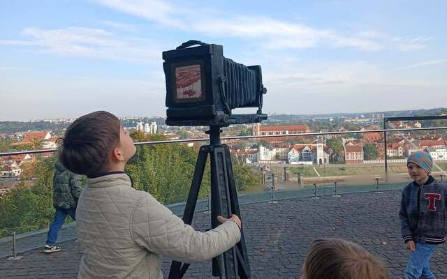 1b ir 1d klasės mokinukai keliavo pasigrožėti Kauno miestu