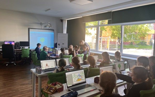 2b ir 2c "Steam" technologijų edukaciją "Čiurlionio magija menininko akimis"